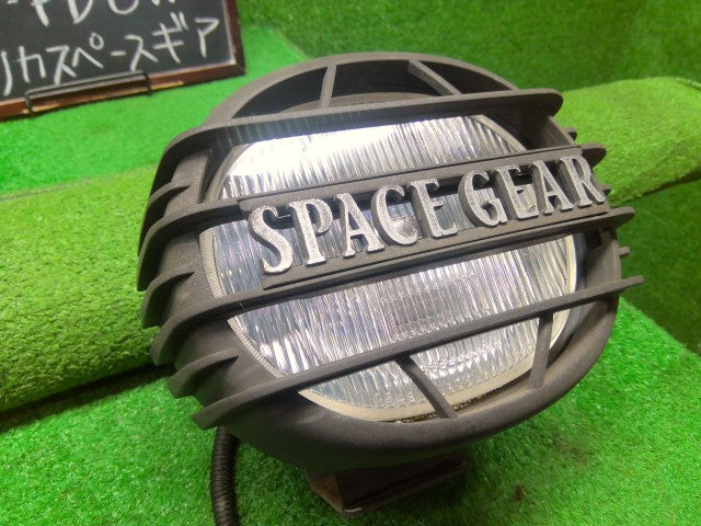デリカスペースギア 右フォグランプ GH-PD6W MR564916
