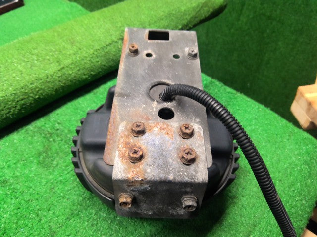 デリカスペースギア 右フォグランプ GH-PD6W MR564916