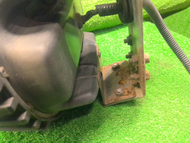 デリカスペースギア 右フォグランプ GH-PD6W MR564916