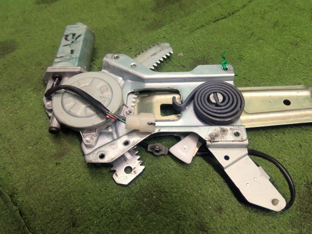 デリカスペースギア 右Ｆドアレギュレータ・モーター GH-PD6W MB926890
