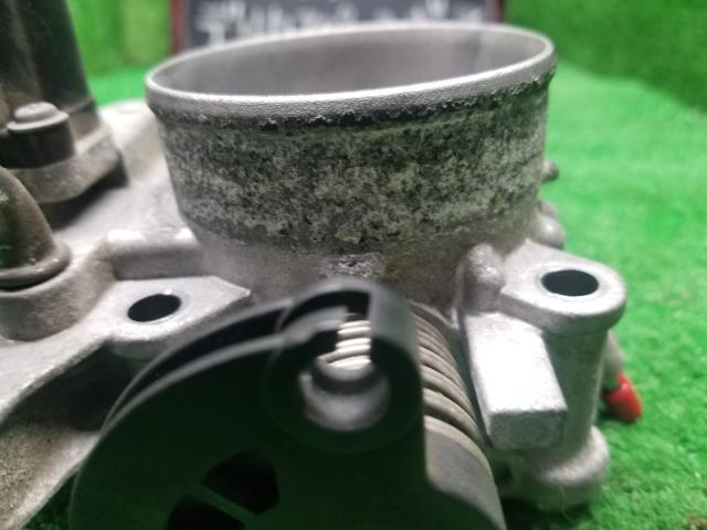 デリカスペースギア スロットルボディ GH-PD6W MR560487