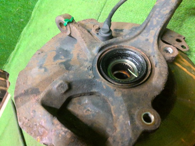 デリカスペースギア 右ＦナックルハブＡＳＳＹ GH-PD6W MR151873