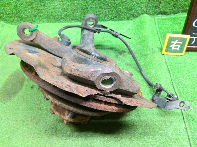 デリカスペースギア 右ＦナックルハブＡＳＳＹ GH-PD6W MR151873