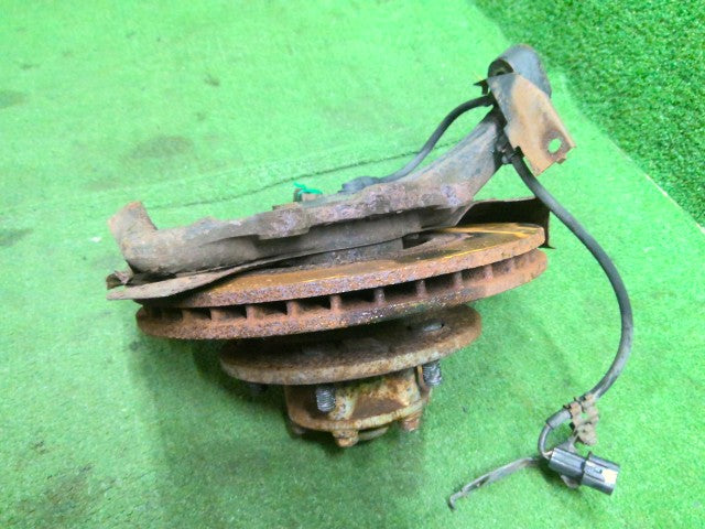 デリカスペースギア 右ＦナックルハブＡＳＳＹ GH-PD6W MR151873
