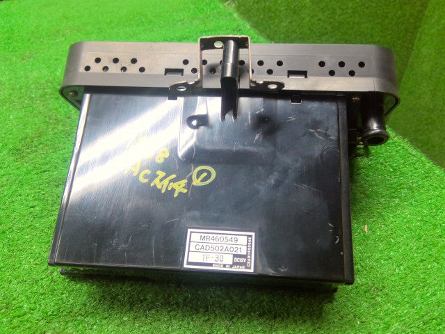 デリカスペースギア Ａ／Ｃスイッチパネル GH-PD6W MR460549