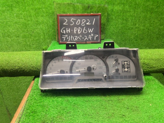 デリカスペースギア スピードメーター GH-PD6W 8105A030