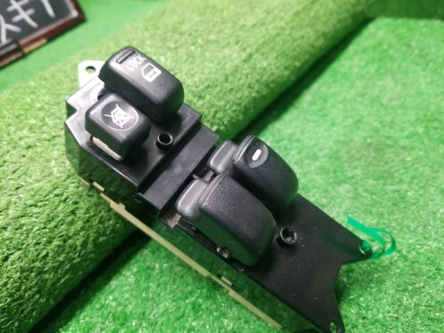 デリカスペースギア パワーウインドウスイッチ GH-PD6W MR277360