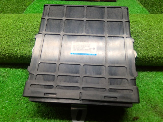 デリカスペースギア エンジンコンピューター GH-PD6W MN122400