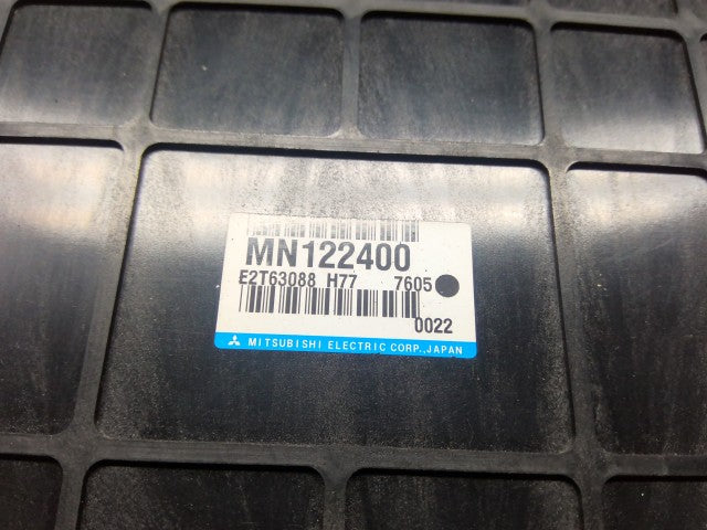 デリカスペースギア エンジンコンピューター GH-PD6W MN122400