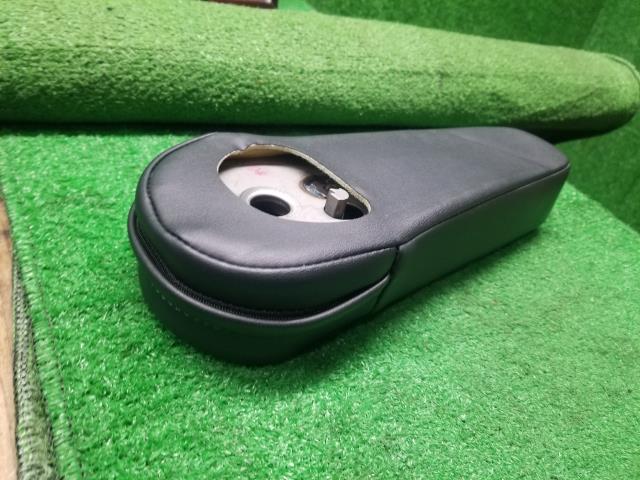 デリカスペースギア アームレスト GH-PD6W MR654296