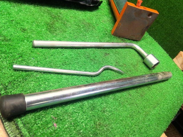 デリカスペースギア 車載工具 GH-PD6W