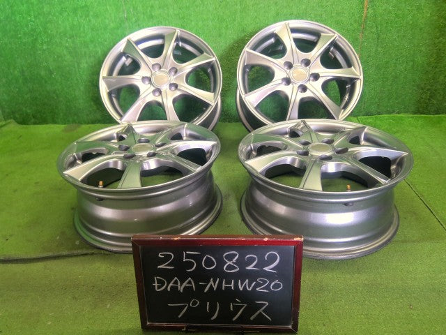 プリウス ホイール DAA-NHW20