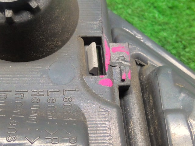 ヴェルファイア 左テールランプ DBA-ANH20W 81590-58180