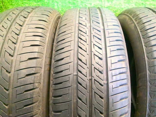カローラフィールダー タイヤ DBA-NZE164G