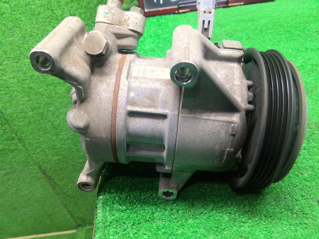 カローラフィールダー Ａ／Ｃコンプレッサー DBA-NZE164G 88310-12A90