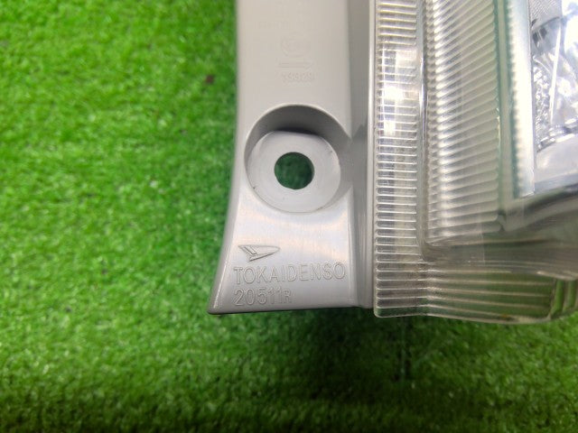 【中古】ミライース DBA-LA310S 右テールランプ 81550-B2600-