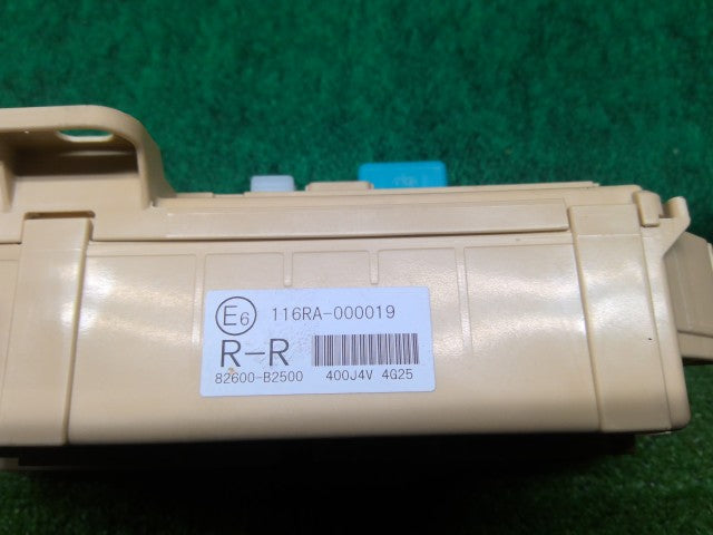 【中古】ミライース DBA-LA310S ヒューズボックス 82600-B2500-