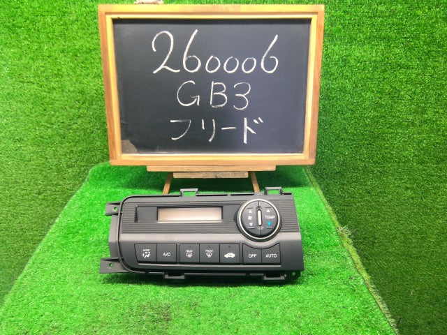 フリード Ａ／Ｃスイッチパネル DBA-GB3 79602-SYY-941ZA