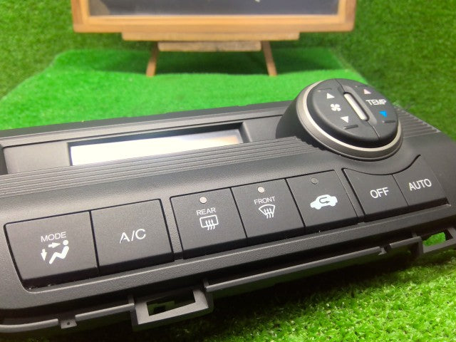 フリード Ａ／Ｃスイッチパネル DBA-GB3 79602-SYY-941ZA