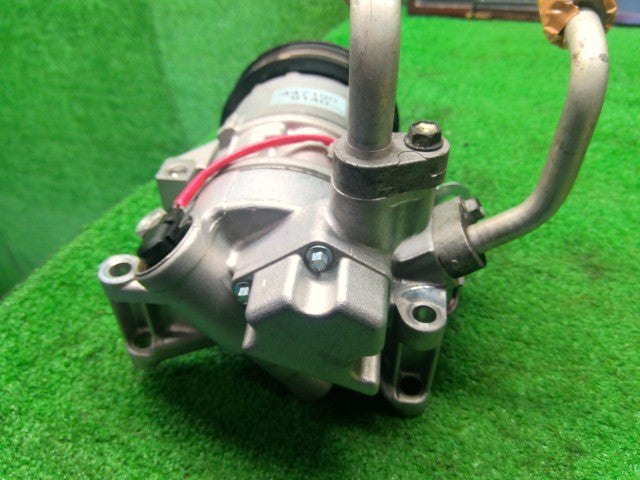 ヴィッツ Ａ／Ｃコンプレッサー DBA-KSP90 88310-52592