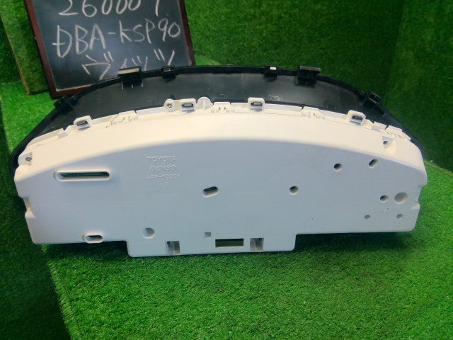 ヴィッツ スピードメーター DBA-KSP90 83800-52N50