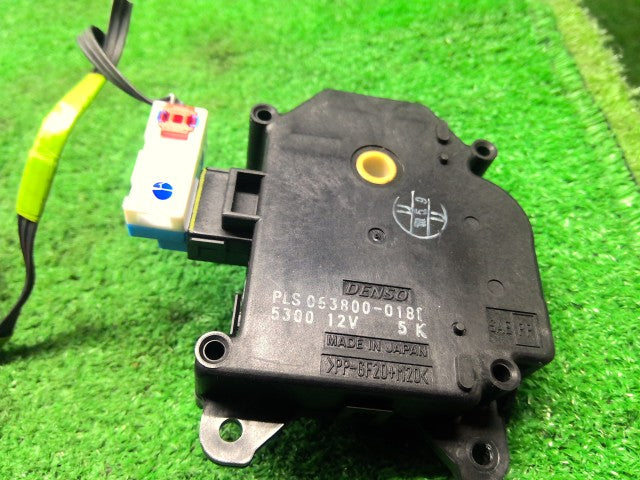 ヴィッツ Ａ／Ｃヒーター系 DBA-KSP90 87106-52090