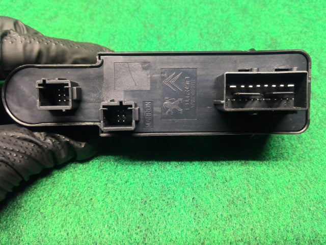 【中古】シトロエン ABA-B7HN02 パワーウインドウスイッチ 6490