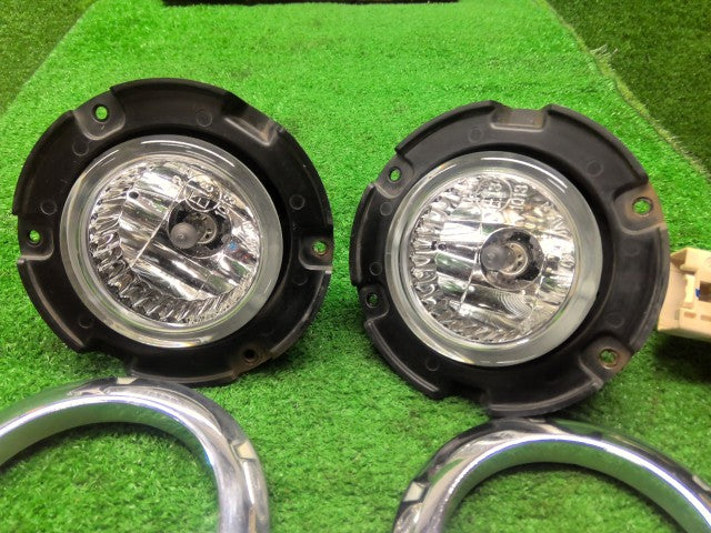 ハイゼットアトレ フォグランプ左右セット ABA-S331G 81211-97215