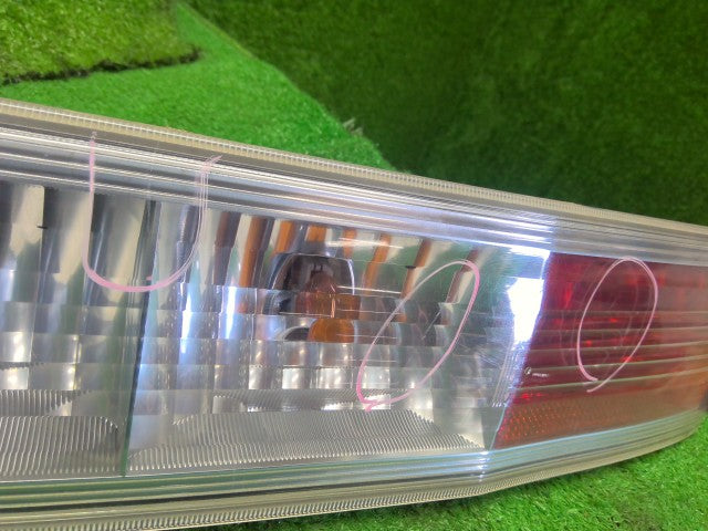 ハイゼットアトレ 右テールランプ ABA-S331G 81550-B5070