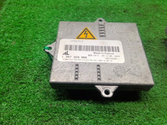 アテンザ ライトコントロールユニット DBA-GG3S GJ6E-51-0H3A