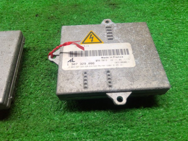 アテンザ ライトコントロールユニット DBA-GG3S GJ6E-51-0H3A