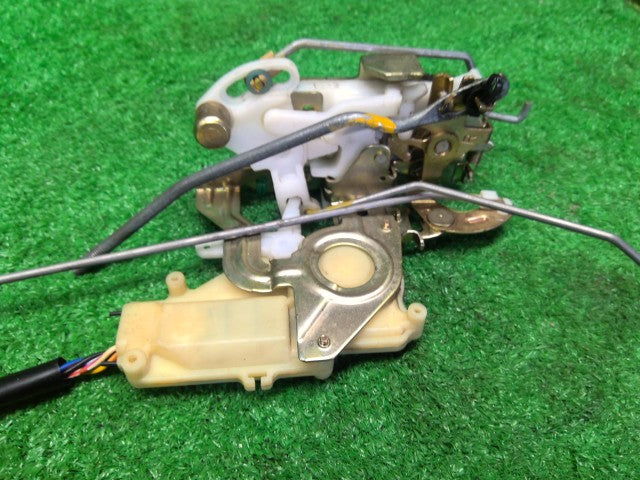 バモスホビオ 右Ｆドアロックソレノイド ABA-HM4 72110-S3A-J12