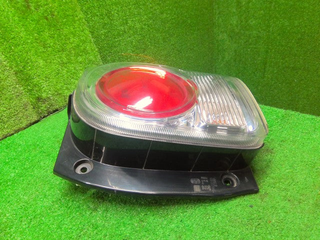 ムーヴキャンバス 右テールランプ DBA-LA810S 81550-B2710