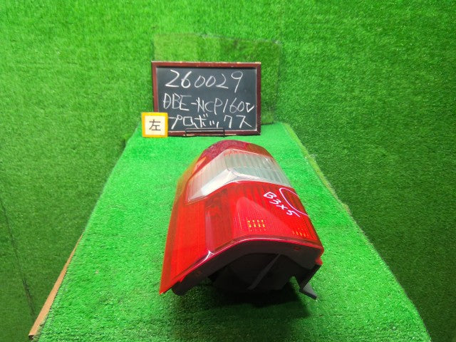 プロボックス 左テールランプ DBE-NCP160V 81561-52C20