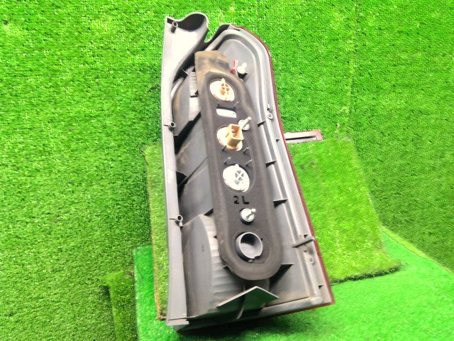 プロボックス 左テールランプ DBE-NCP160V 81561-52C20