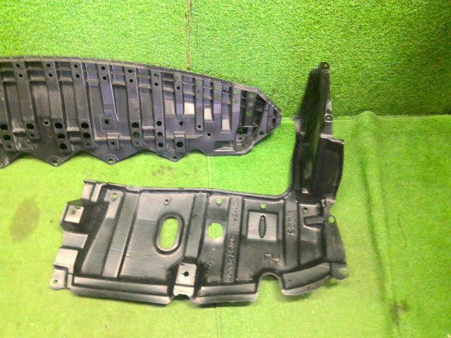 プロボックス エンジンアンダーカバー DBE-NCP160V 51442-52160