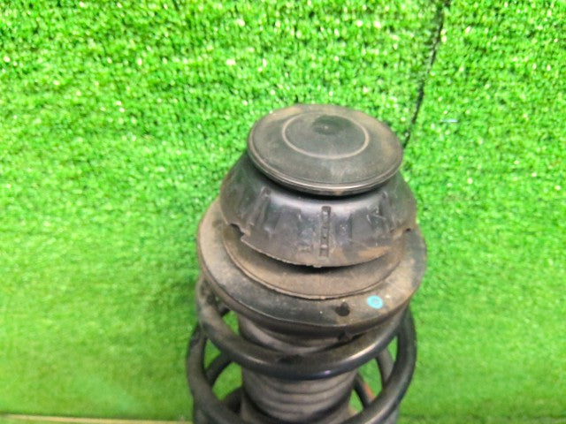 プロボックス 右ＦストラットＡＳＳＹ DBE-NCP160V 48131-52M70