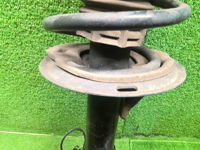 プロボックス 右ＦストラットＡＳＳＹ DBE-NCP160V 48131-52M70
