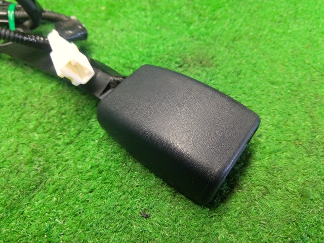 プロボックス ドライバーシートベルト DBE-NCP160V 73230-52B60-C0