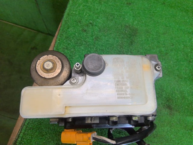 インテグラ ＡＢＳアクチュエーター E-DC2 57110-ST7-013