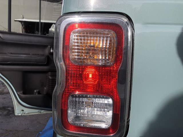 ハスラー 左テールランプ 5AA-MR92S 35670-59S00
