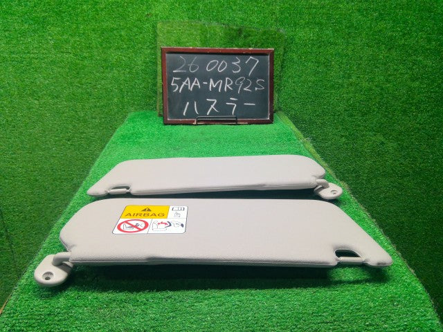 ハスラー サンバイザー 5AA-MR92S 84801-64P12-J0T,84802-64P13-J0T