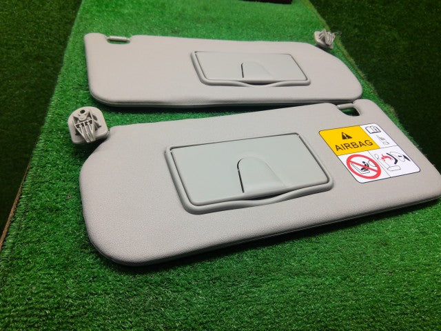ハスラー サンバイザー 5AA-MR92S 84801-64P12-J0T,84802-64P13-J0T