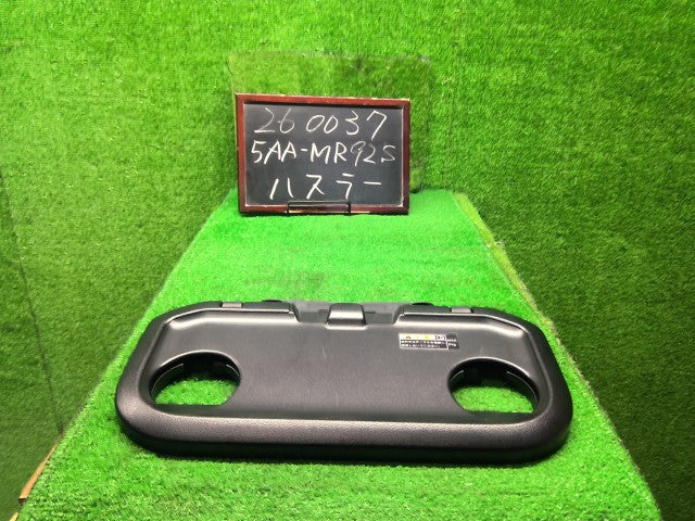 ハスラー 内装部品 5AA-MR92S 85390-81P01