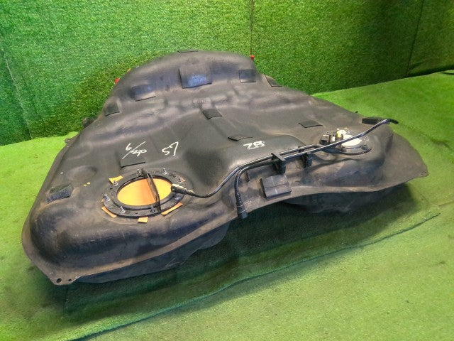 インプレッサ フューエルタンク CBA-GRB 42012FG010