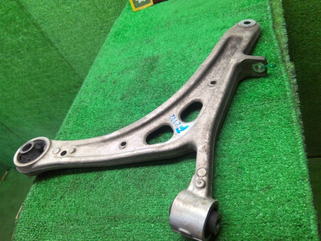 インプレッサ 右Ｆロアアーム CBA-GRB 20202FG000