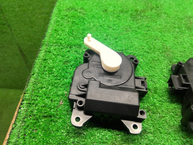 タント Ａ／Ｃヒーター系 ABA-L360S 88660-97205