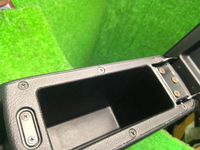 ノート コンソールボックス DBA-NE11 K6910-1U600