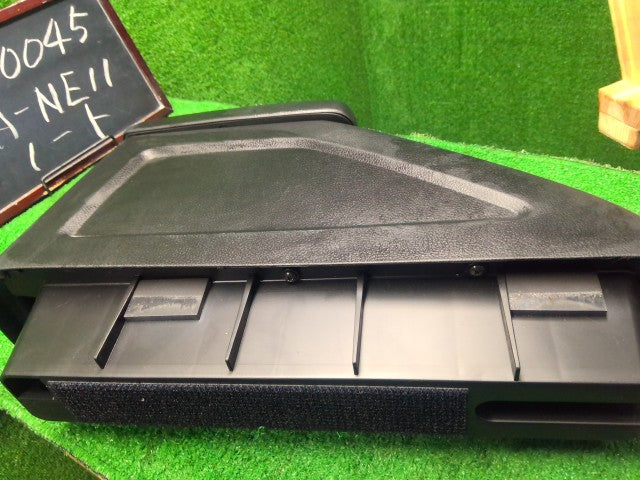 ノート コンソールボックス DBA-NE11 K6910-1U600