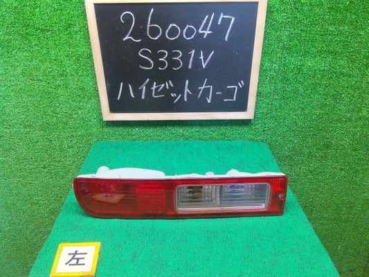 【中古】ハイゼット EBD-S331V 左テールランプ 81560-B5020-
